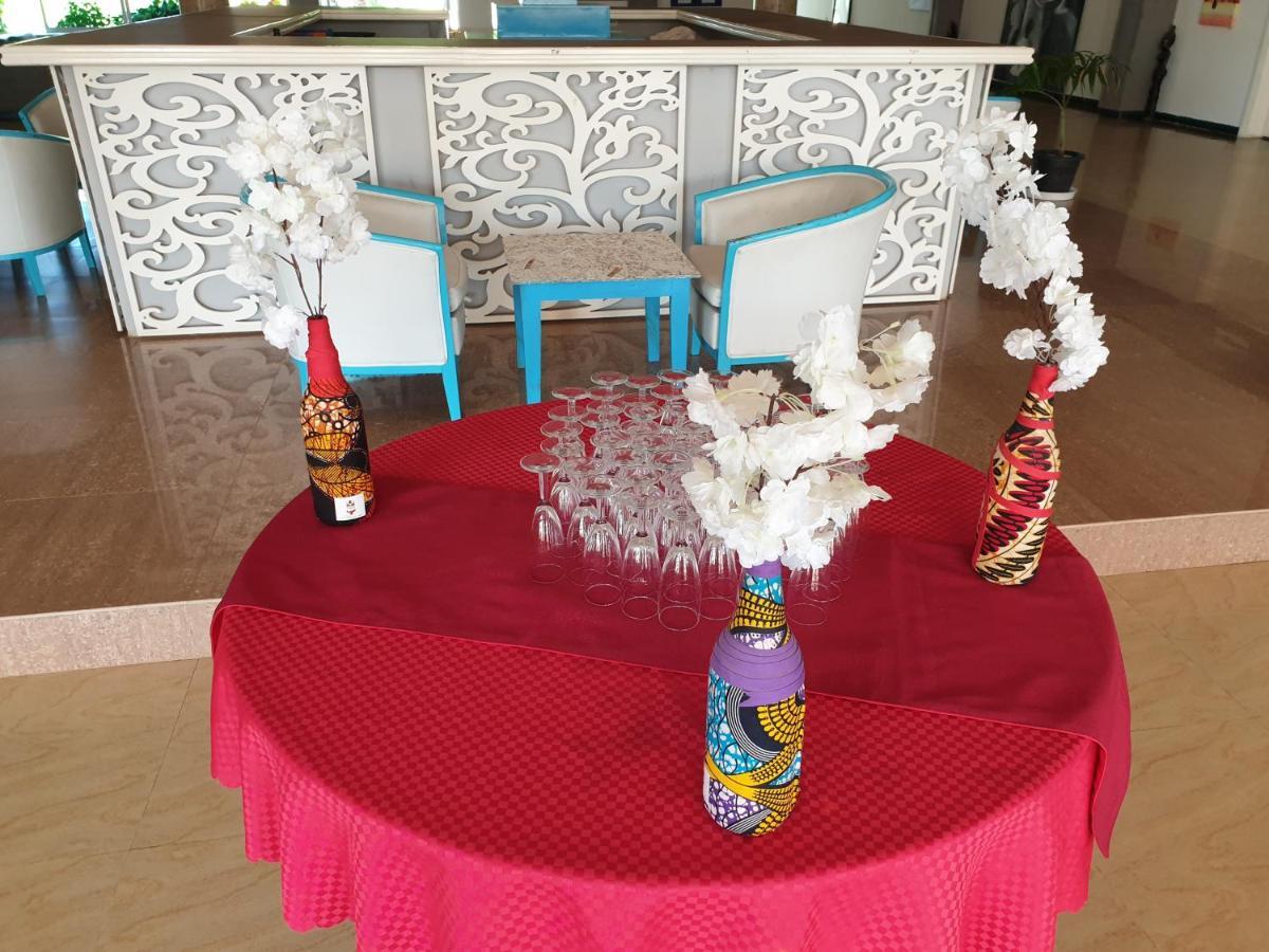 Djembe Beach Resort 克罗里 外观 照片