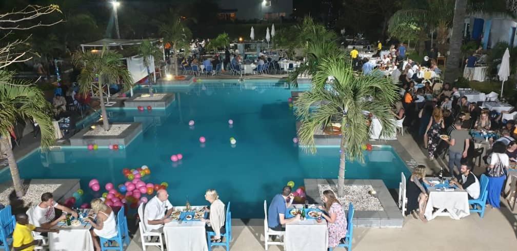 Djembe Beach Resort 克罗里 外观 照片